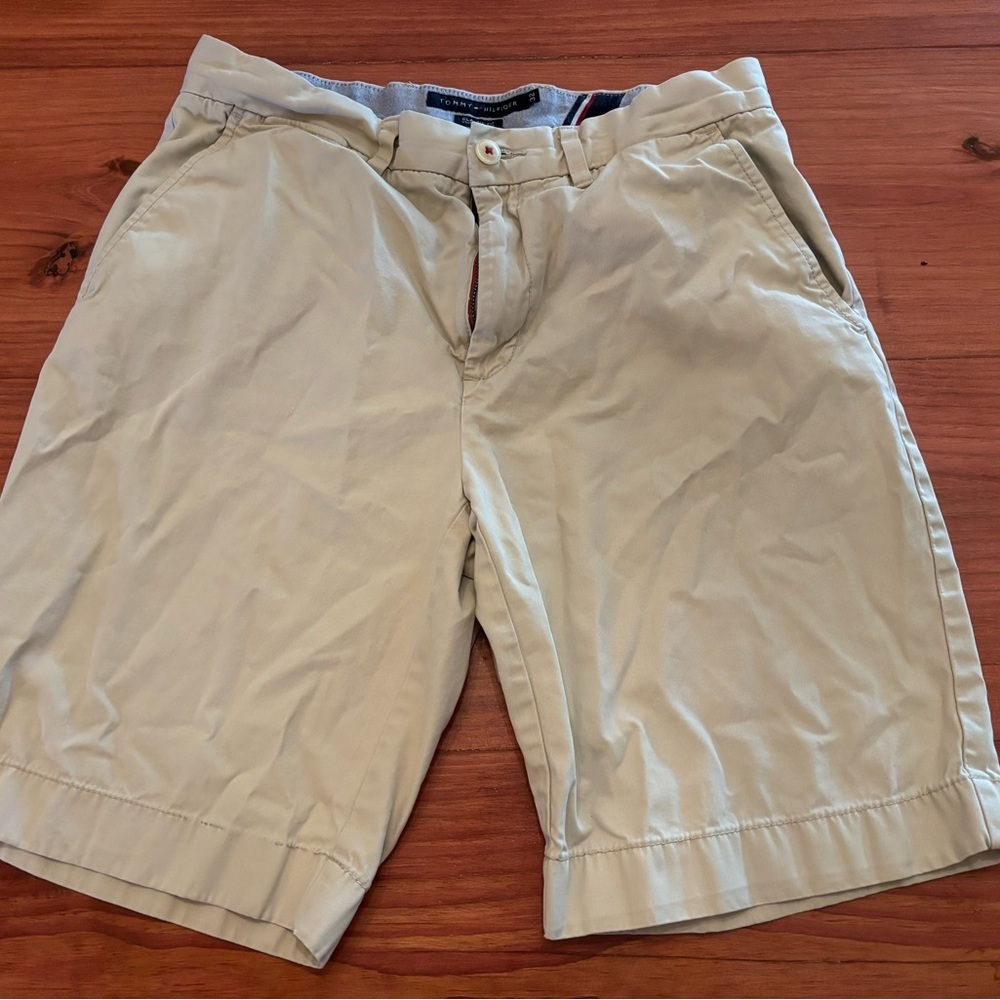 Tommy Hilfiger Men’s Classic Fit Chino Shorts Size 32